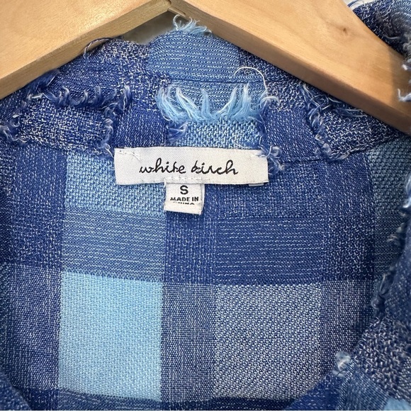 White Birch Blue Checkered Textured Button Down Shirt - Picture 5 of 12